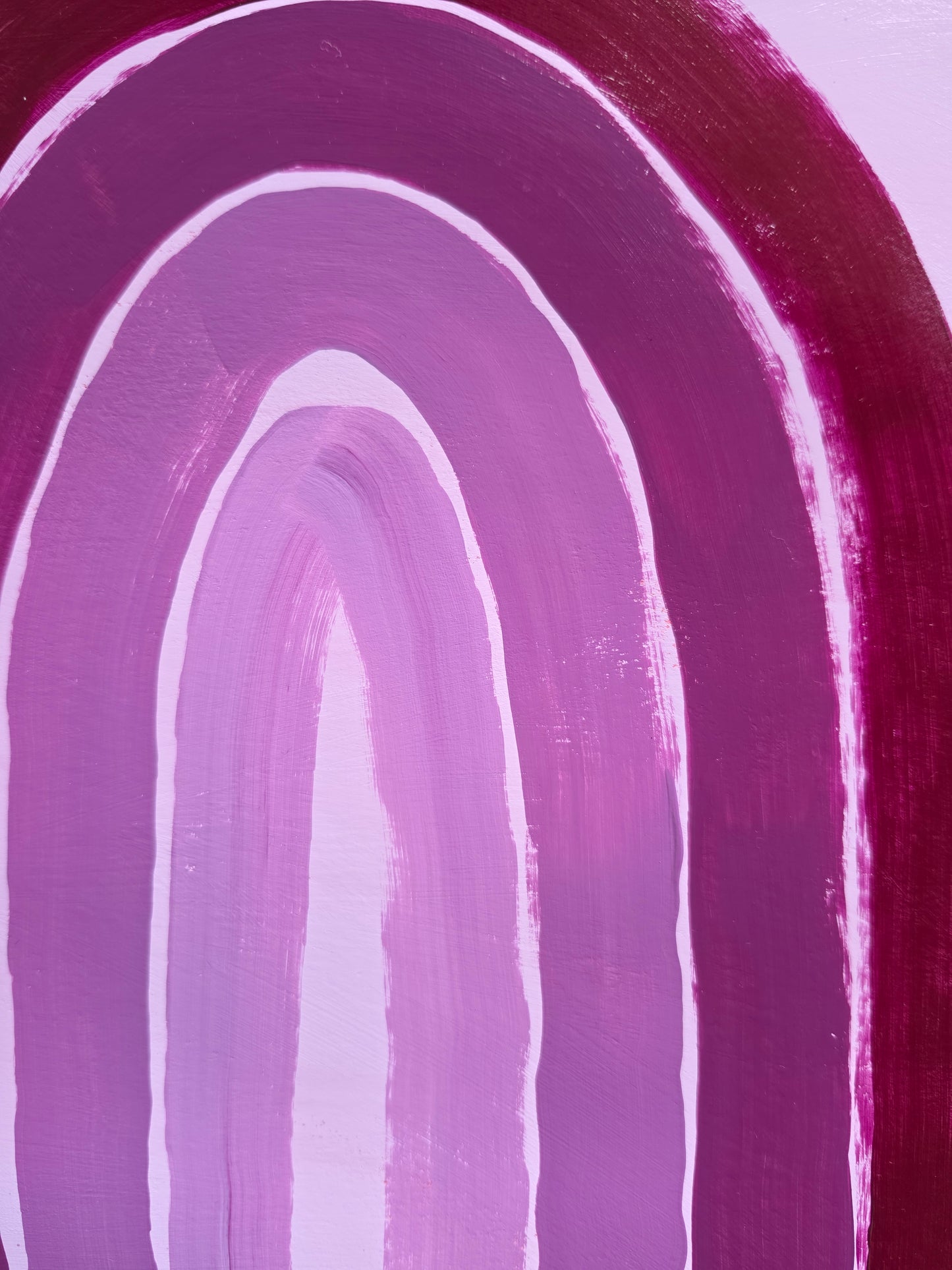 Abstract painting with curved lines in pink and purple on a light purple background